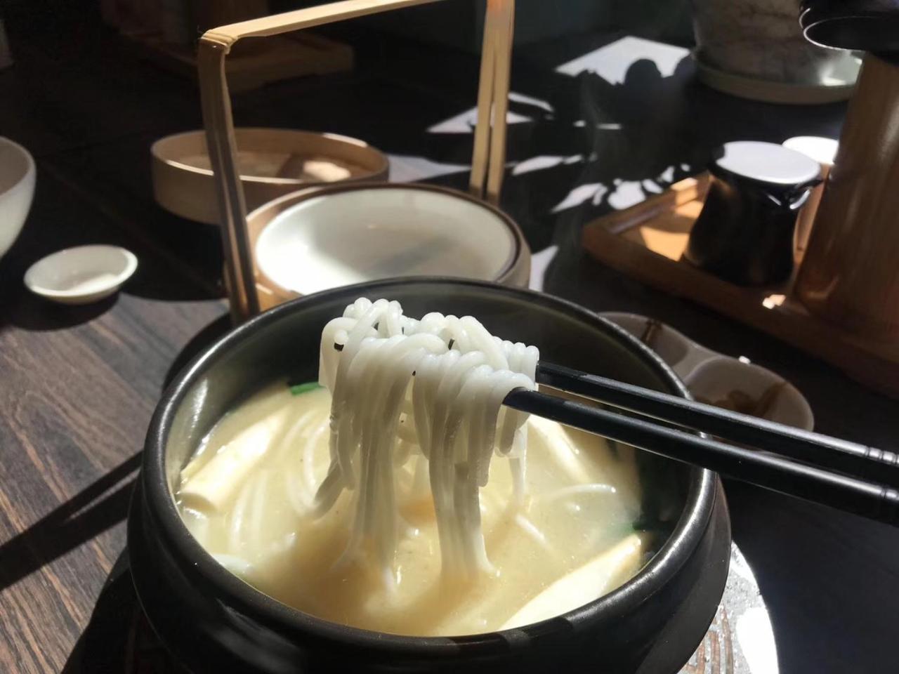 Moon And Chalice Boutique Hotel Kunming Buitenkant foto