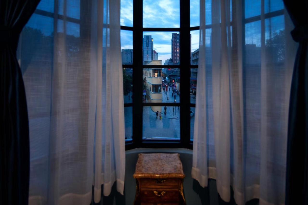 Moon And Chalice Boutique Hotel Kunming Buitenkant foto