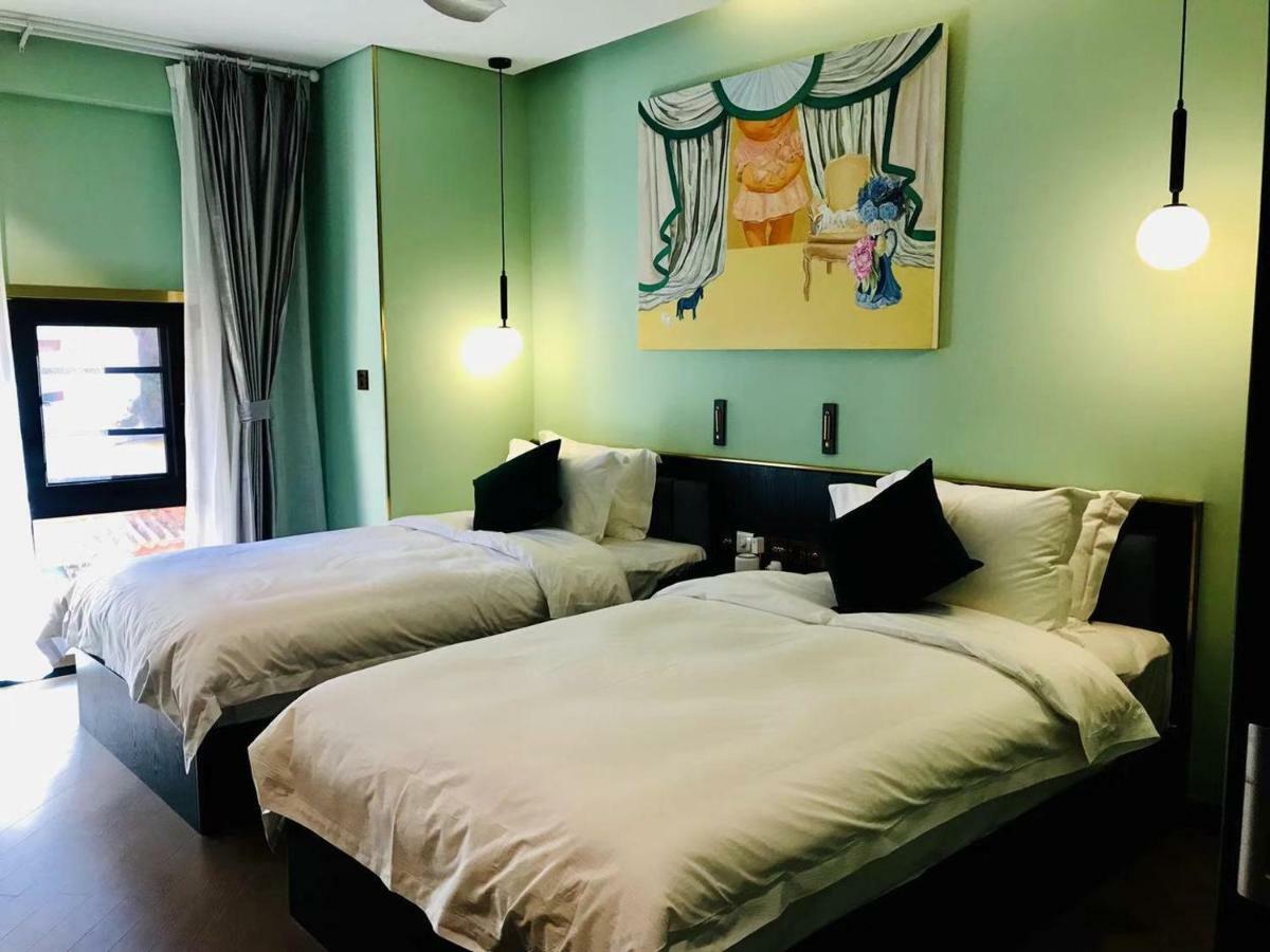 Moon And Chalice Boutique Hotel Kunming Buitenkant foto